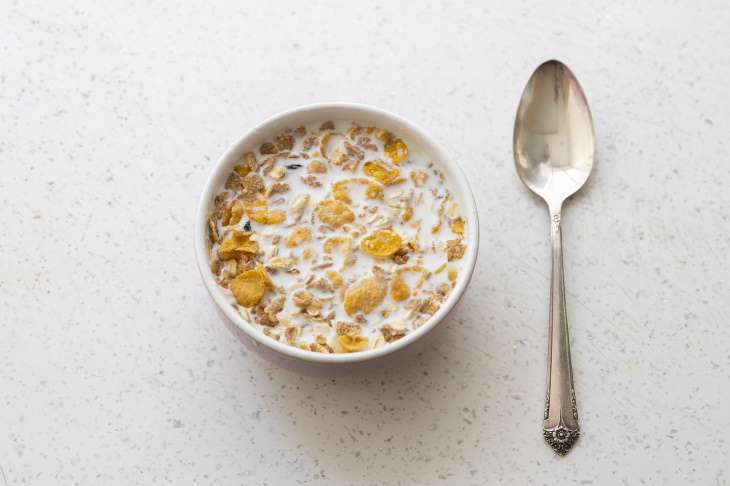 Foods That Worsen Cellulite Cereal with milk