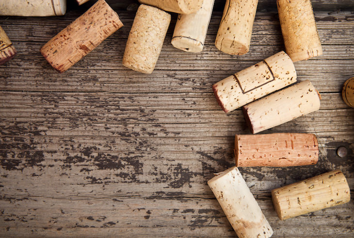 11 Household Items You Should NOT Throw Away, wine corks