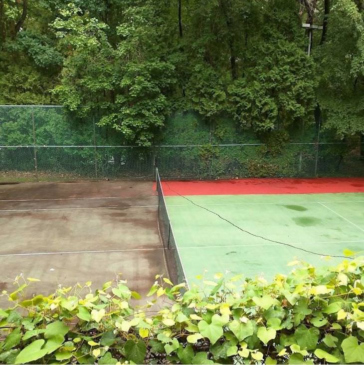 Before & After: Impressive Washing Makeovers, tennis court