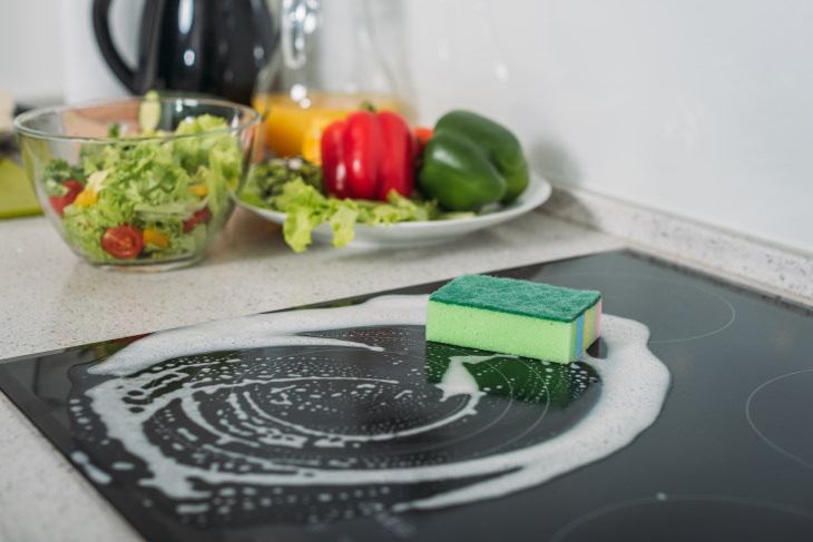 Things Not to Store on the Kitchen Counter sponges