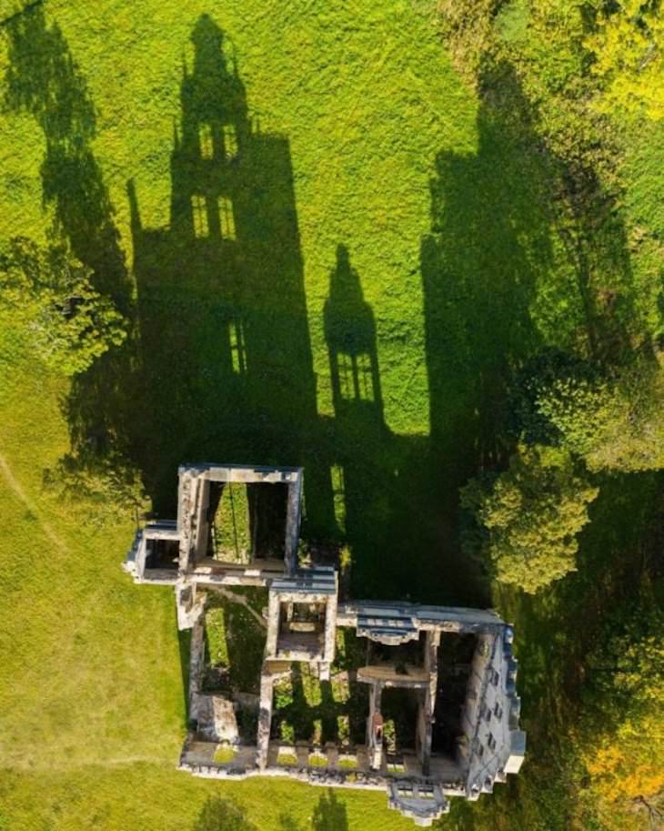 19 Images of Unusual Sights Around the World, The ghost of Ungru Manor in Estonia