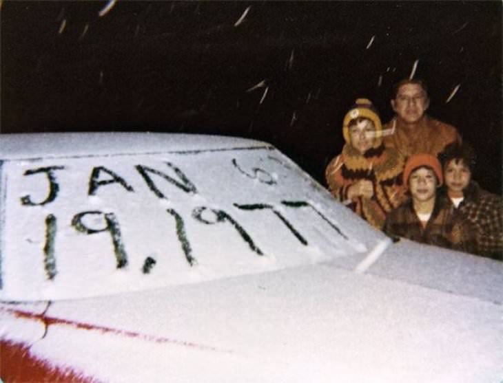 19 Images of Unusual Sights Around the World, snow in Miami 1977