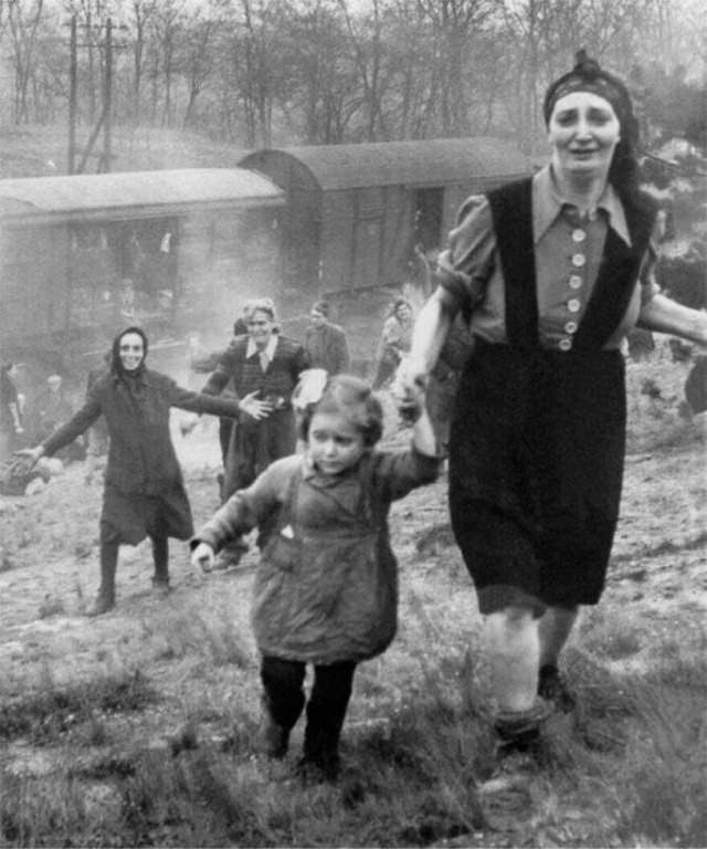 Historical Photos The faces of Jewish prisoners just after being liberated from a death train (1945)