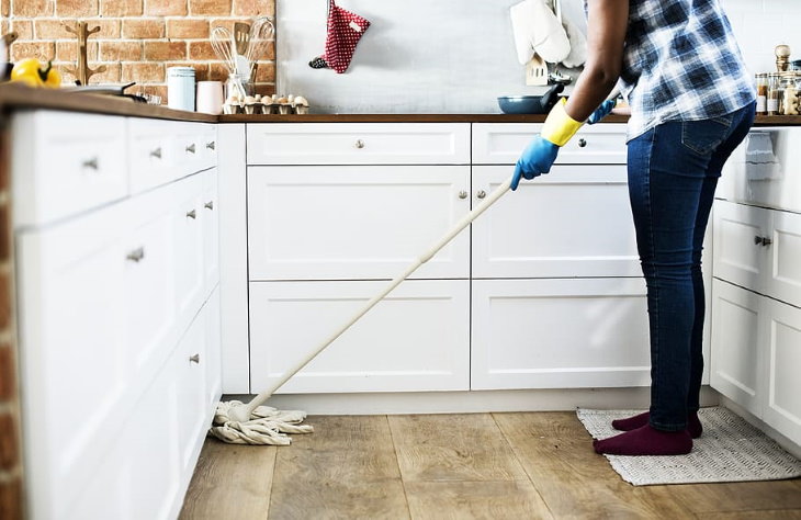 Alternative Home Uses of Laundry Detergent Floor Cleaning