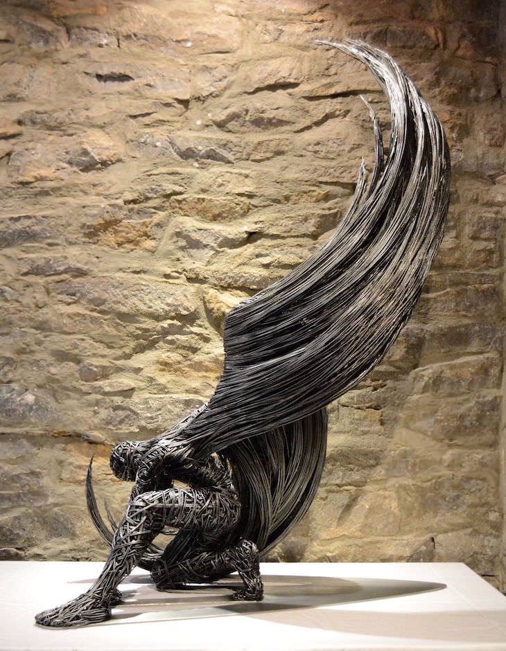 Stunning Wire Sculptures from 12 Different Artists, Kneeling Angel by Richard Stainthorp