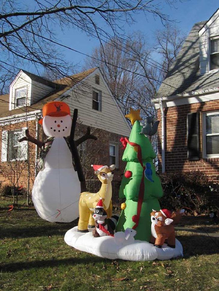 Laziest Christmas Decoration, inflatable Christmas decorations