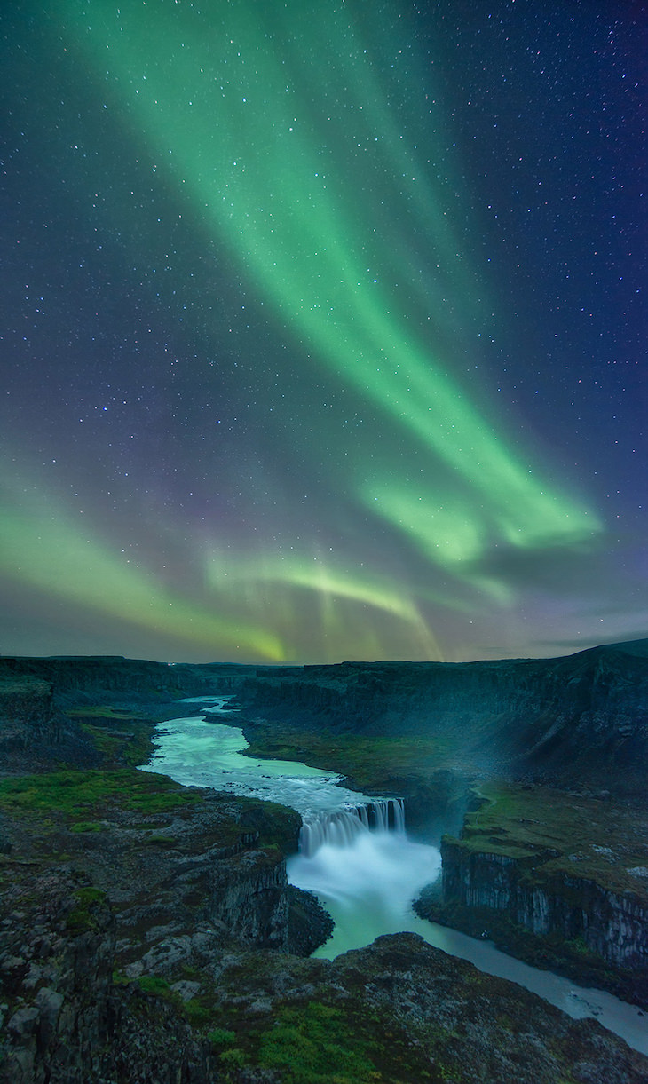 Best Northern Lights Photo of the Year shortlist, “Hafragilsfoss Aurora” by Stefano Pellegrini 