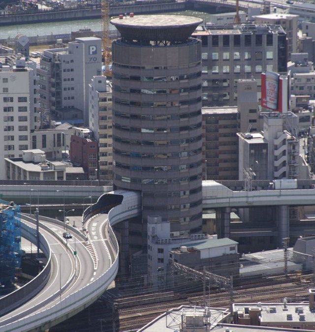 Japanese Innovations  A highway that was built right through an existing building