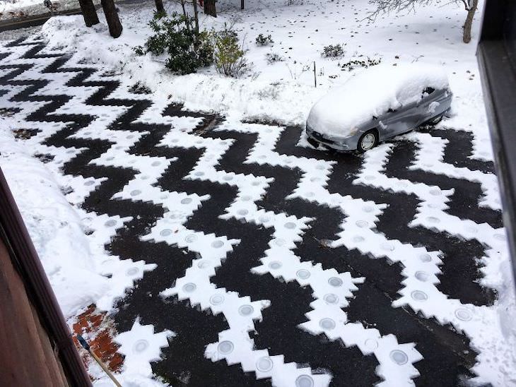 Stunning Accidental Snow Sculptures, A creatively shoveled driveway