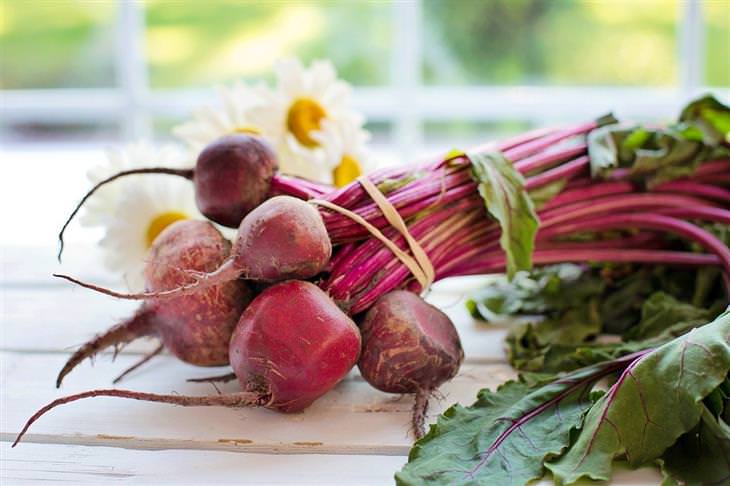 Foods Known to Cause Body Odor Beets
