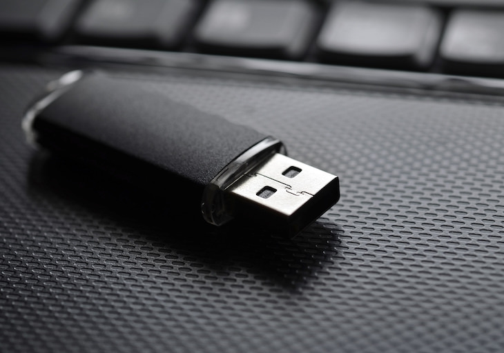 8 Things That Should Always Be Kept In A Safe, usb