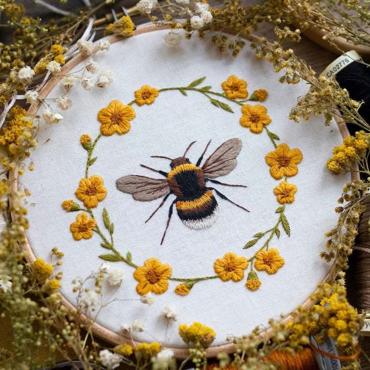 Creative Pieces of Embroidery by Current Artists,   Bee-autiful Embroidery by Emillie Ferris