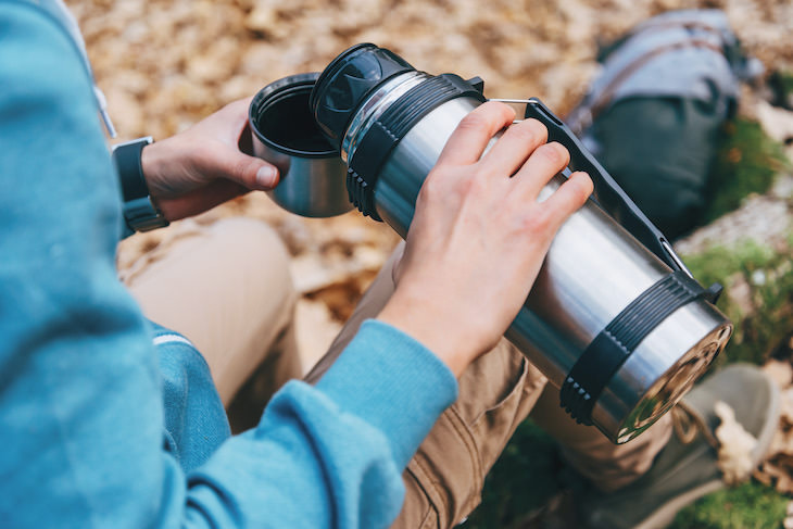  Habits That Shorten Your Microwave’s Lifespan, stainless steel travel mug