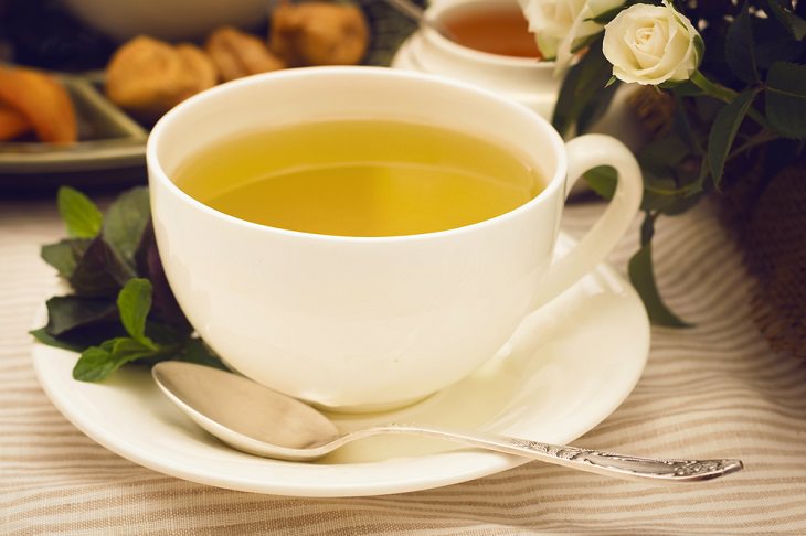Tips to Reduce Caffeine’s Effects, herbal tea