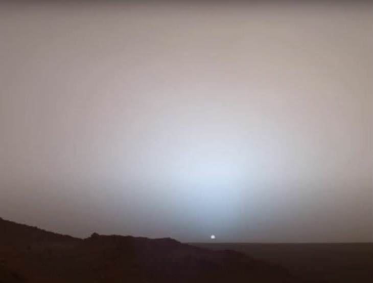 Poignant Photos with Fascinating Backstories, Sunset on Mars