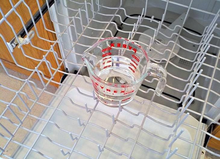 Dishwasher cleaning guide vinegar