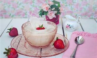 dessert bowl with strawberries