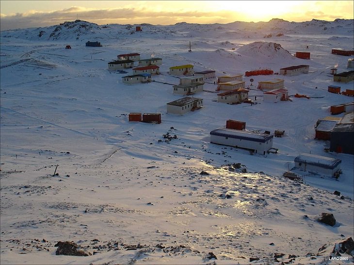 Remotest Places on Earth Villa Las Estrellas, Antarctica