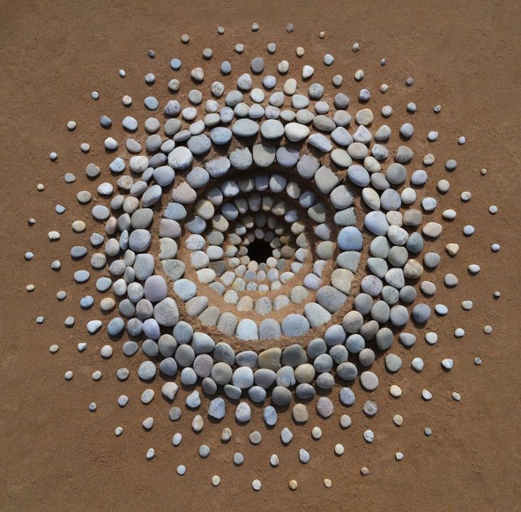 Beach stone Art sand