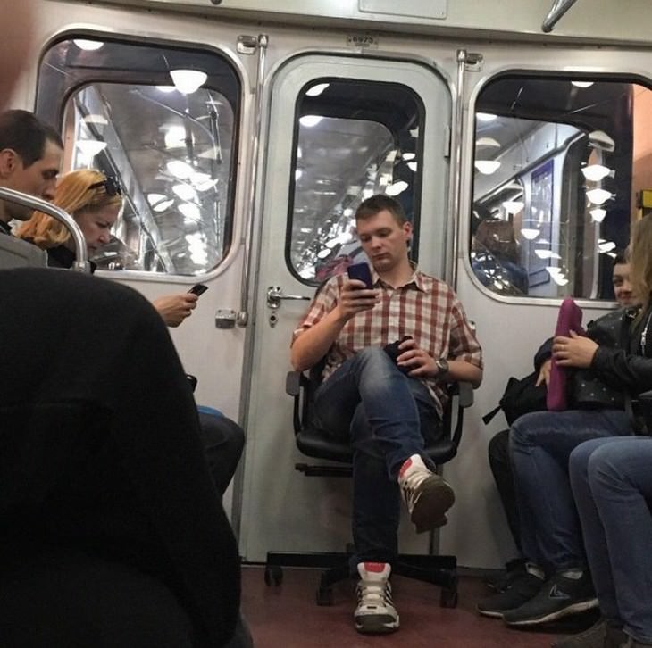 strange subway encounters chair