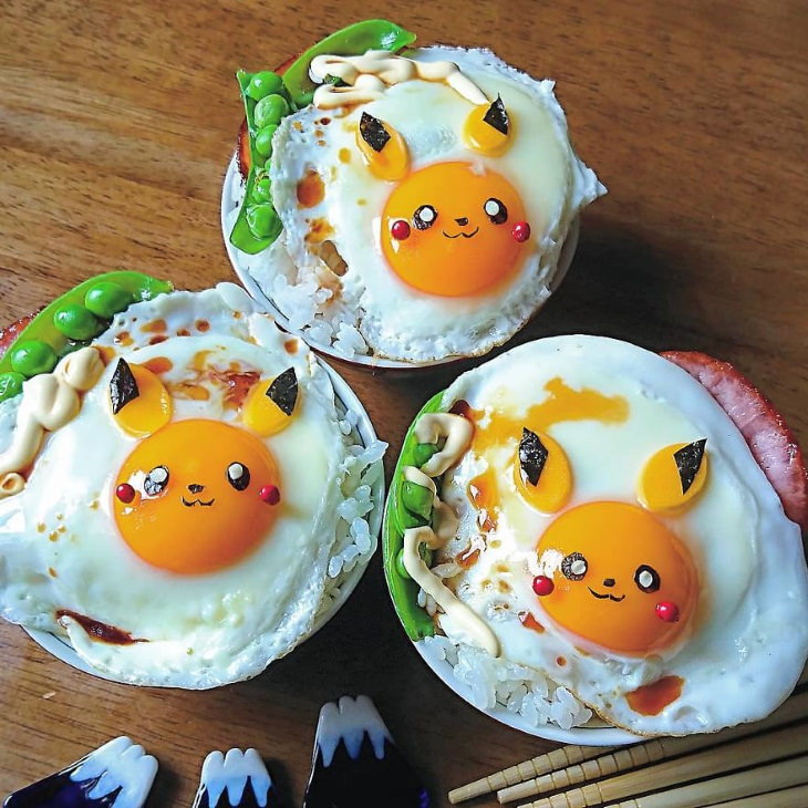 Egg Art Etoni Mama pikachus