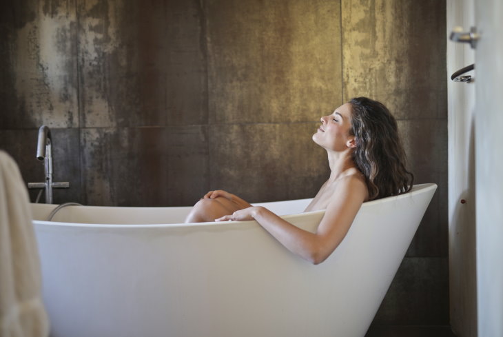 heart health and baths woman taking a bath