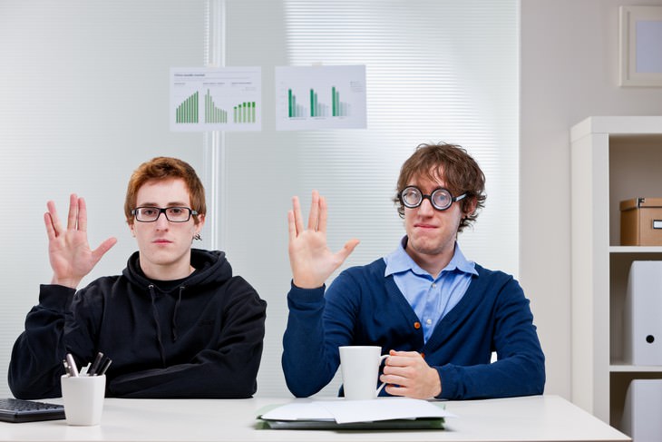 We Might Need to Replace Handshake Post Pandemic Vulcan salute