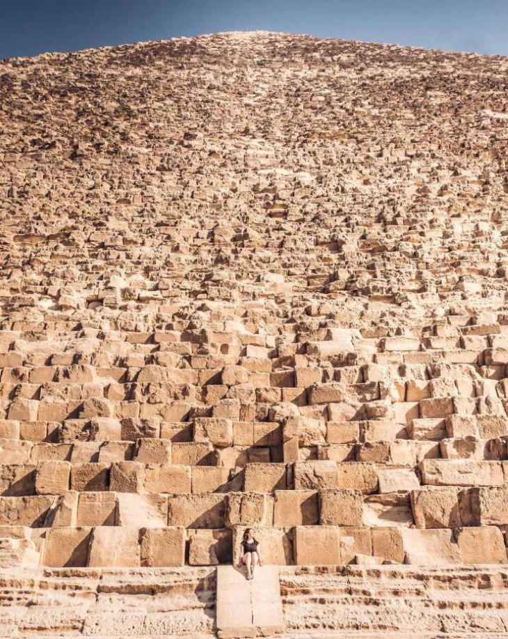human scale photos Egyptian Pyramids