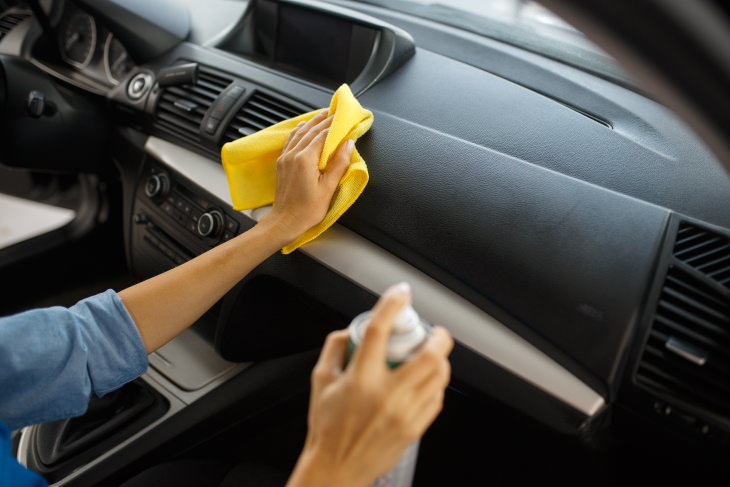 Cleaning the Car from Germs cleaning car interior