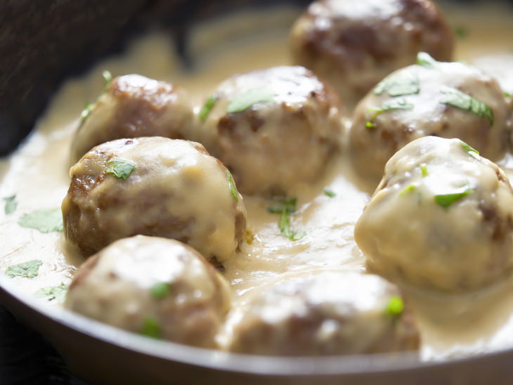 comfort foods Sweden: Meatballs