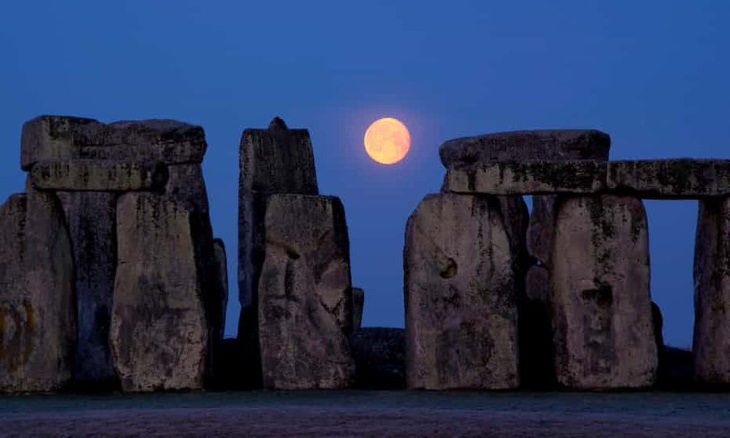 Photos of Supermoon of 2020 Stonehenge, England, the UK