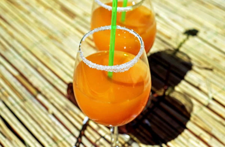  Cocktails from around the world Rum Punch