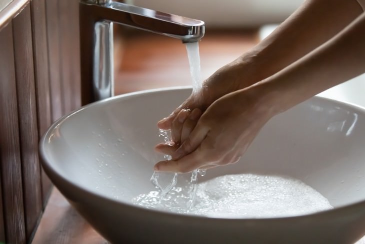 5 Tips to Keep Your Toothbrush Truly Clean washing hands