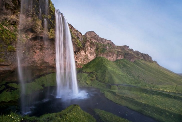 The Magic of Iceland in 15 Mesmerizing Photos A Waterfall by Night!