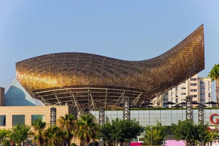 buildings inspired by nature The Olympic Fish Pavilion in Barcelona, Spain by Frank Gehry