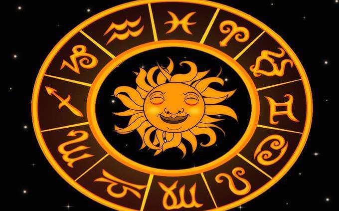 Sun with the Zodiac at its center