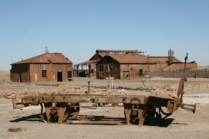 Abandoned Places in the World , Humberstone, Chile