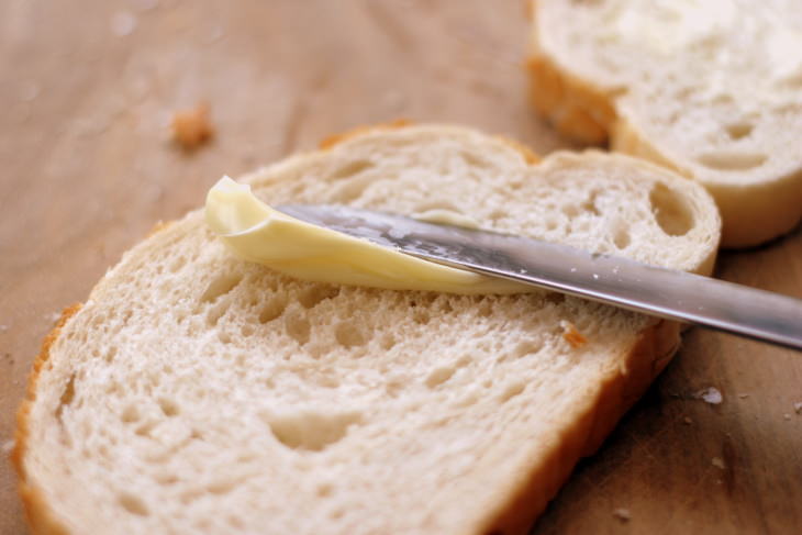 Acne Causing Foods bread and butter