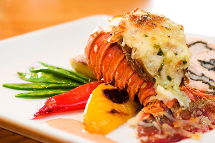 8 Common Foods That Used To Be Universally Hated lobster