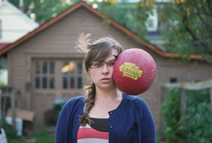 Funny Perfectly Timed Photos ball