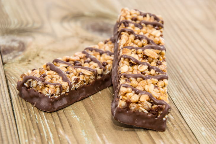 Foods and Drinks that Cause Bloating Protein Bars