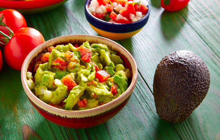 Weight Loss Snacks Guacamole and Bell Peppers