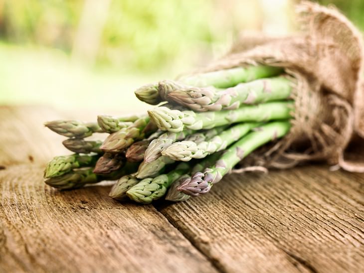 Why You Feel Bloated and How to Treat It FODMAPs asparagus