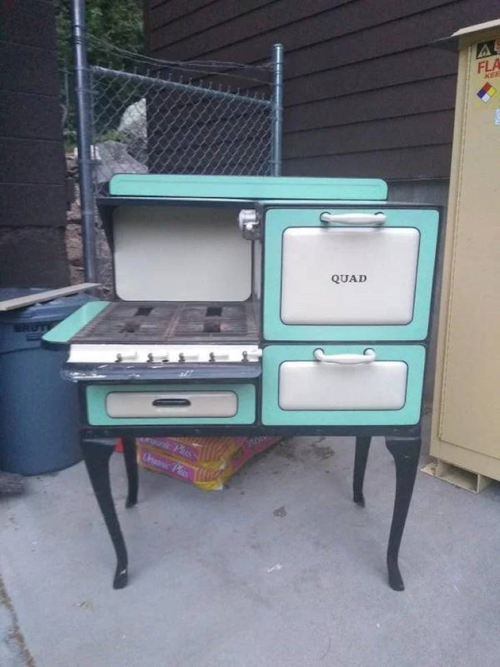 Vintage Devices That Still Work 1920s Quad stove 