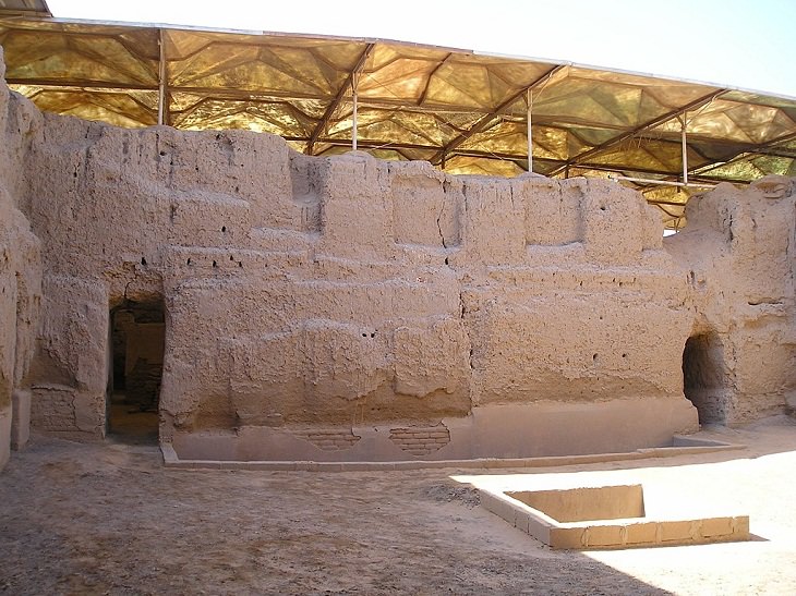  Ancient Sumerian Inventions, Bricks of clay