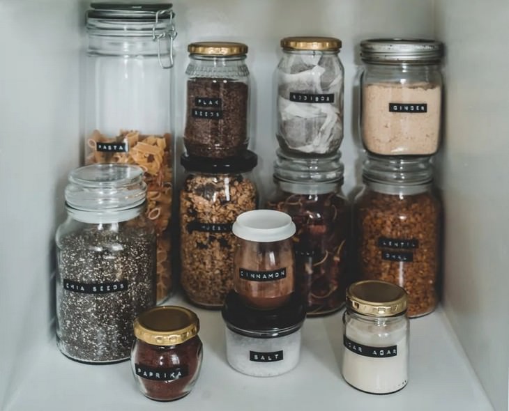 6 Simple & Practical Tips To Organize Your Kitchen jars with labels