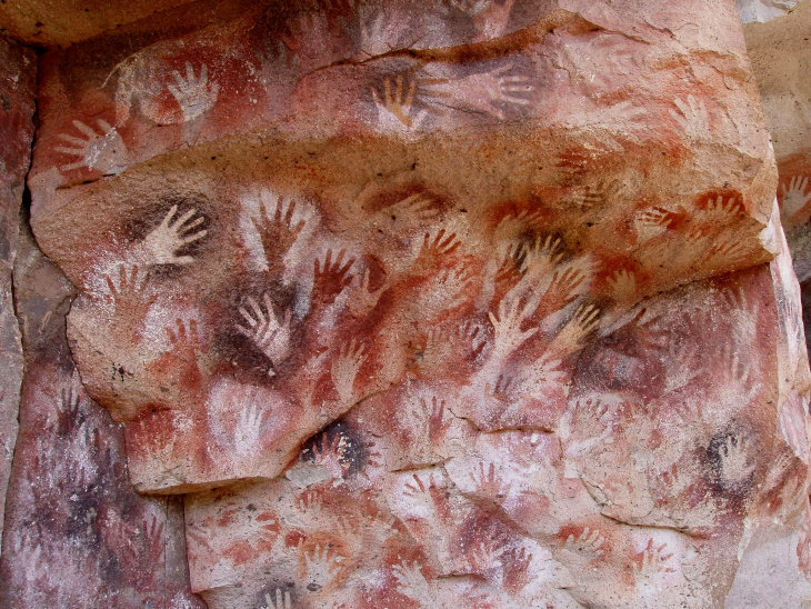 Prehistoric Cave Paintings Cueva de las Manos (7,000 BC)