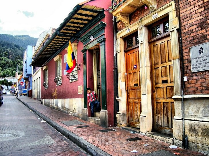 Tourist Destination You Didn’t Know Were Haunted casa de la poesia Bogota