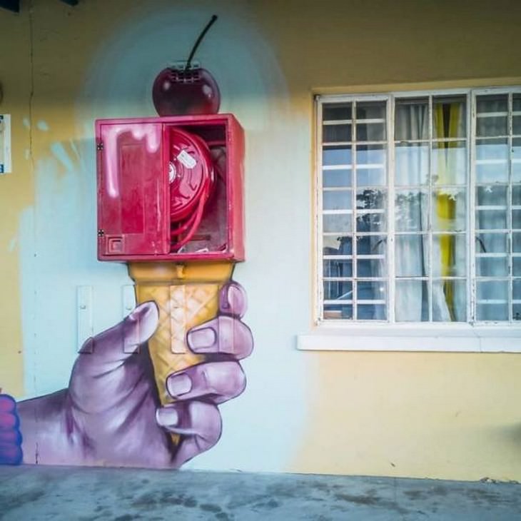 Graffiti Artist Uses Surroundings Brilliantly