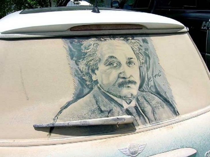 Janelas sujas de carro se transformaram em arte incrível